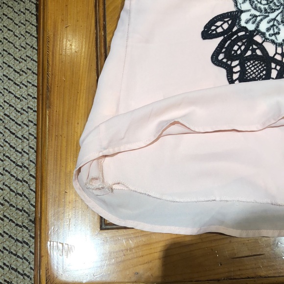 Smart Set Blouse with lace back size S - Picture 5 of 8